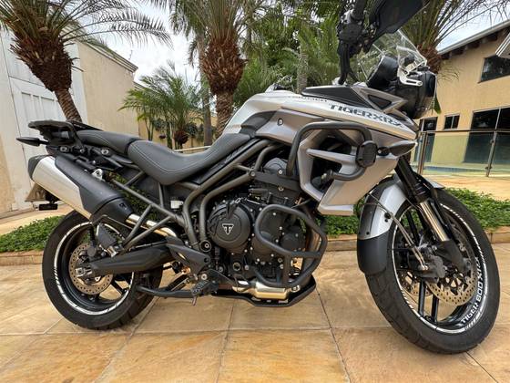 TRIUMPH TIGER 800 XRX 